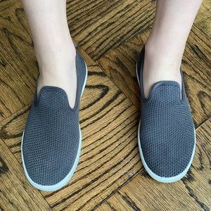 Allbirds - barely worn women’s slip ons in size 8